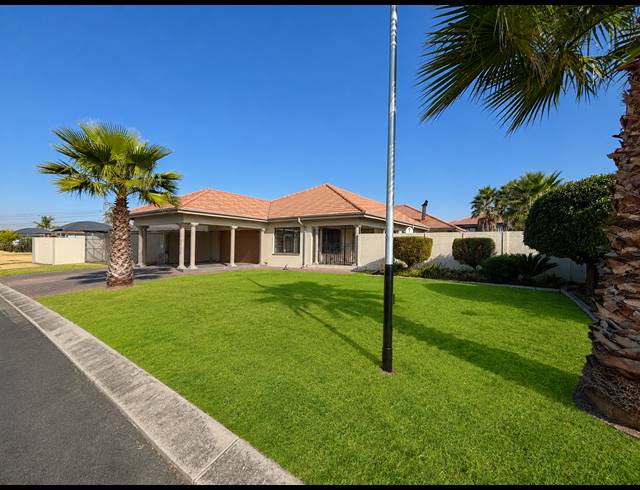 4 BEDROOM HOUSE FOR SALE IN THREE RIVERS EAST